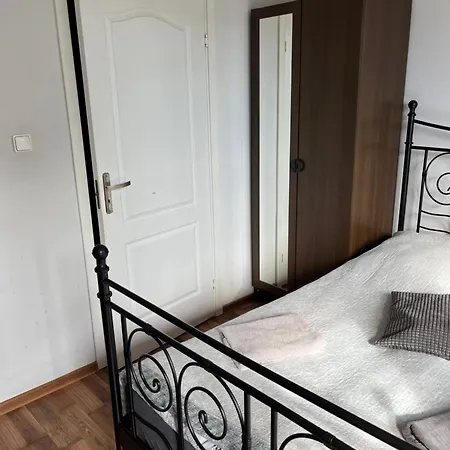 Hostel Route 7 Myślenice