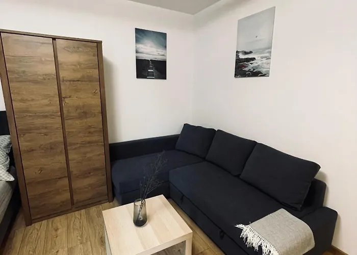 ホステル Route 7 *