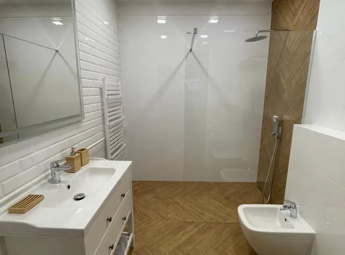 Route 7 ホステル *