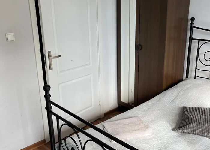 אכסניה Route 7 מישלניצה