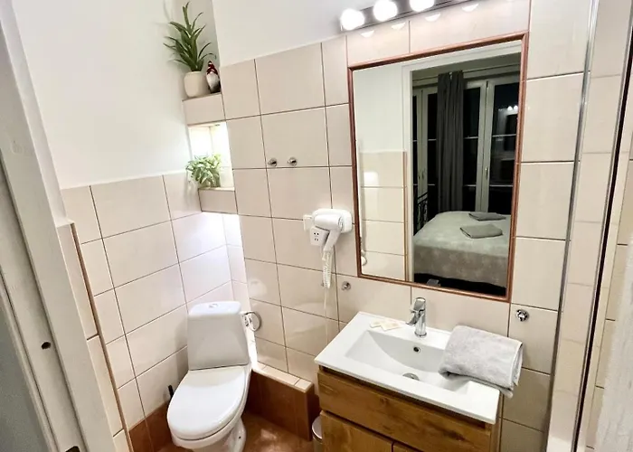 Route 7 אכסניה *